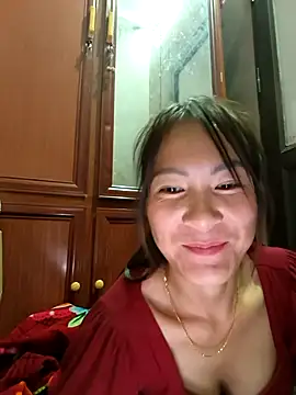 Yumyum kiw online show from November 14, 2025, 9:18 pm