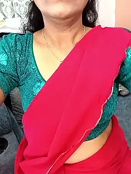 Snapshot of Marathi_rani2 chatting on October 3, 2025, 6:37 am Marathi rani2 online show from October 3, 2025, 6:37 am