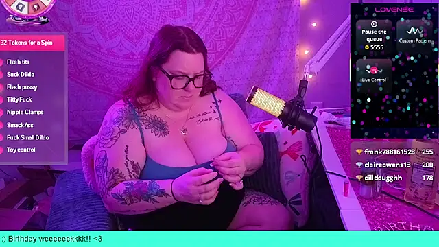 Snapshot of brookenicole3003 chatting on May 20, 2026, 8:00 am brookenicole3003 online show from May 20, 2026, 8:00 am