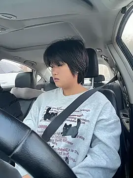 Fengbaby-555 online show from December 5, 2025, 1:38 am