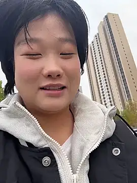 Fengbaby-555 online show from November 24, 2025, 4:12 am