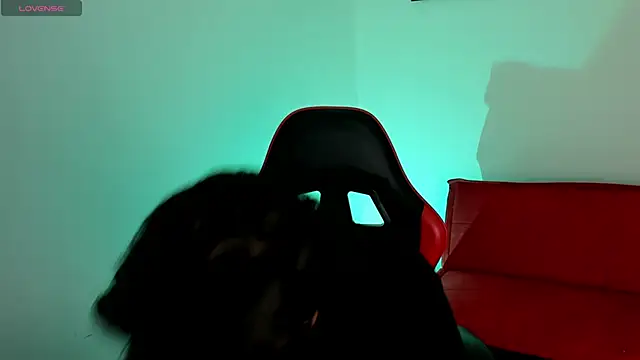 PeytonBox online show from November 21, 2025, 11:42 am