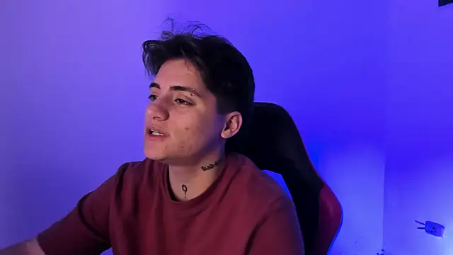 PeytonBox online show from October 3, 2025, 11:45 am