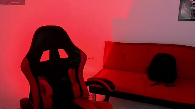 PeytonBox online show from September 23, 2025, 11:39 am