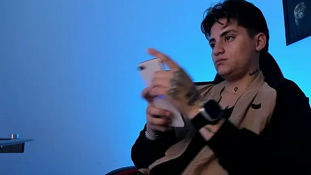 PeytonBox online show from October 1, 2025, 11:58 am