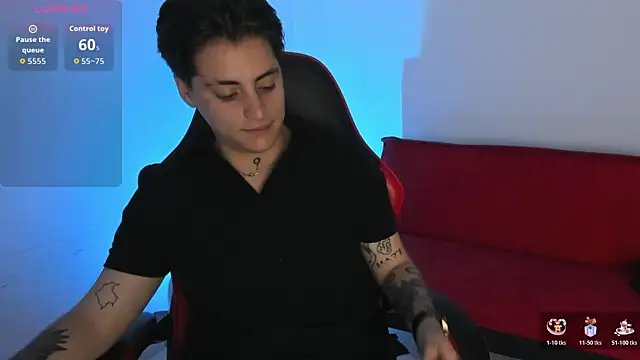 PeytonBox online show from November 20, 2025, 11:33 am