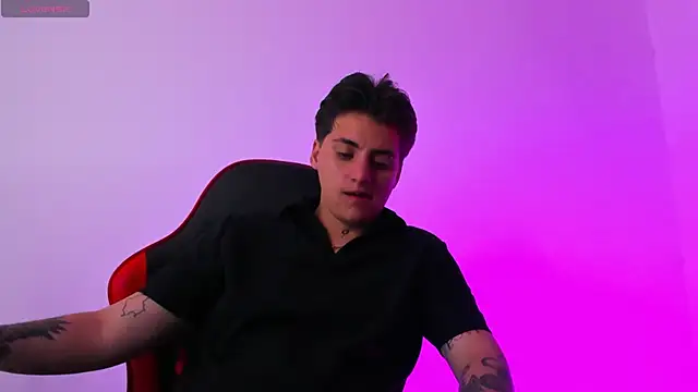 PeytonBox online show from September 16, 2025, 11:11 am