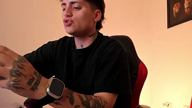 PeytonBox online show from September 26, 2025, 12:01 pm