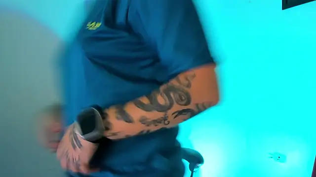 PeytonBox online show from October 2, 2025, 1:03 pm