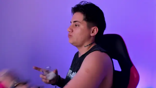 PeytonBox online show from September 30, 2025, 12:00 pm