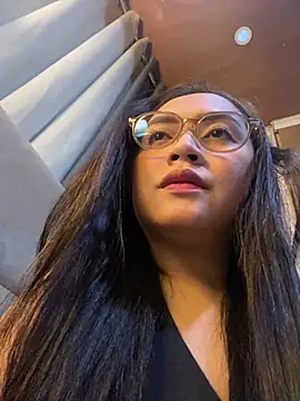 yourdevilsweettsx online show from November 5, 2025, 11:35 am