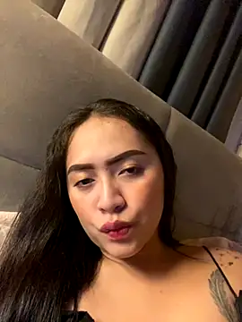 yourdevilsweettsx online show from November 3, 2025, 10:30 am