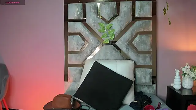 Snapshot of Electra_Gosselin chatting on July 1, 2026, 1:28 am Electra Gosselin online show from July 1, 2026, 1:28 am