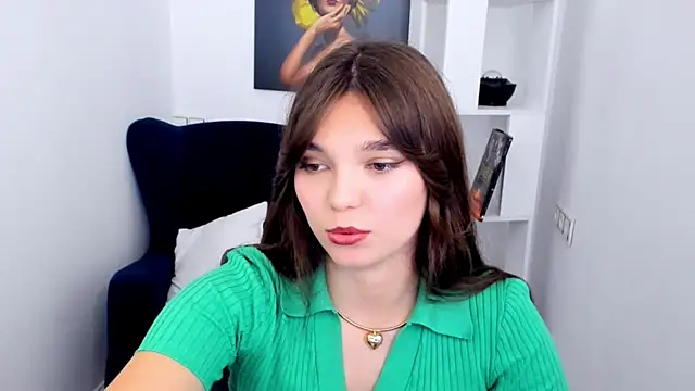 DivineAmour online show from September 19, 2025, 9:13 am