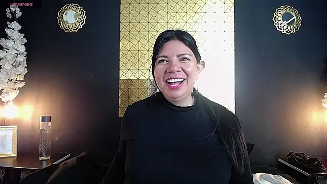 kinky momm online show from September 29, 2025, 1:50 pm