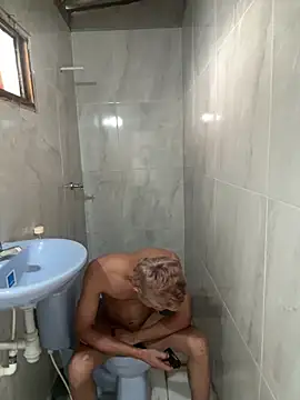 Snapshot of Boy_hot- chatting on March 2, 2026, 8:49 pm Boy hot- online show from March 2, 2026, 8:49 pm