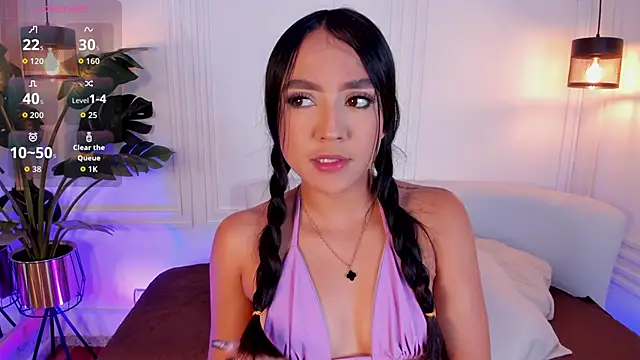 Dafne Hillss online show from November 21, 2025, 12:48 pm