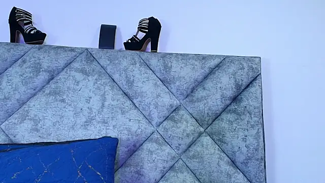 Snapshot of Shantey_Laurent chatting on November 14, 2025, 12:42 pm Shantey Laurent online show from November 14, 2025, 12:42 pm