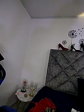 Shantey Laurent online show from January 6, 2026, 1:26 pm