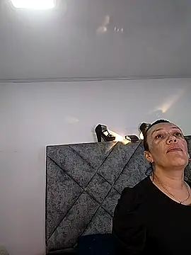 Snapshot of Shantey_Laurent chatting on November 27, 2025, 12:05 pm Shantey Laurent online show from November 27, 2025, 12:05 pm