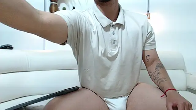 estivii online show from March 9, 2026, 7:39 pm