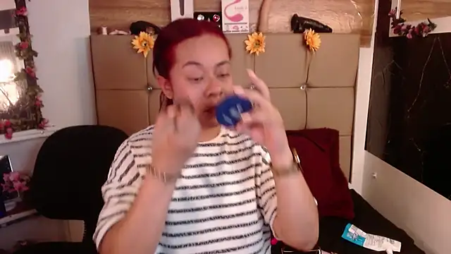 MIA  SPENCER online show from March 26, 2026, 7:12 pm