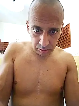Snapshot of 21Supercazzo21 chatting on September 15, 2025, 12:05 pm 21Supercazzo21 online show from September 15, 2025, 12:05 pm