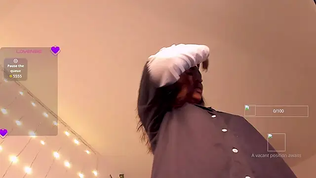 GiuliaCash online show from December 5, 2025, 11:20 am