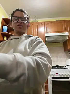 Brutecia2002 online show from March 27, 2026, 7:59 pm