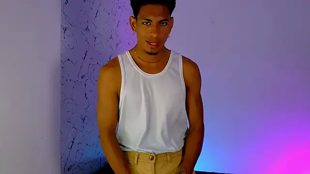 lorian vikel online show from March 12, 2026, 11:42 pm