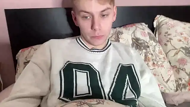 scottishtwink01 online show from October 13, 2025, 5:36 pm