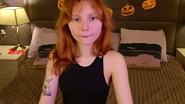 AlisHanson online show from October 16, 2025, 2:03 pm