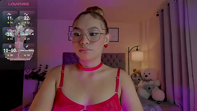 Snapshot of OxanaFedorova1- chatting on May 8, 2026, 9:07 pm OxanaFedorova1- online show from May 8, 2026, 9:07 pm