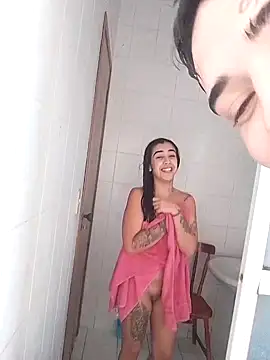 Bbzinha 18 online show from November 13, 2025, 9:40 pm