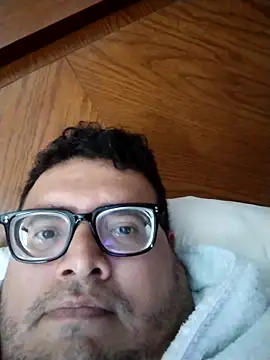 Santiagoqro85 online show from September 20, 2025, 5:07 pm