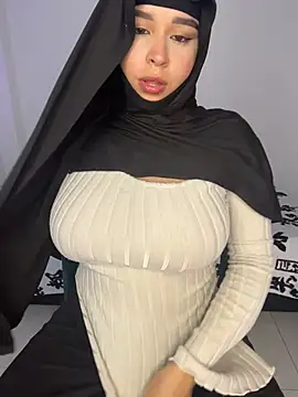 Snapshot of rhizanthella_ chatting on October 27, 2025, 7:26 pm rhizanthella online show from October 27, 2025, 7:26 pm