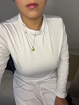 rhizanthella  online show from February 12, 2026, 8:52 pm