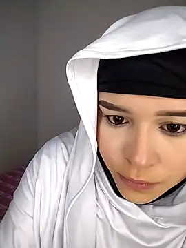 Snapshot of rhizanthella_ chatting on September 18, 2025, 11:19 pm rhizanthella online show from September 18, 2025, 11:19 pm