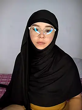 Snapshot of rhizanthella_ chatting on September 15, 2025, 9:37 pm rhizanthella online show from September 15, 2025, 9:37 pm