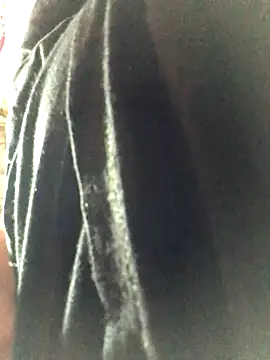 luzmelzinha online show from September 19, 2025, 11:09 pm