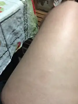 luzmelzinha online show from September 9, 2025, 11:58 pm