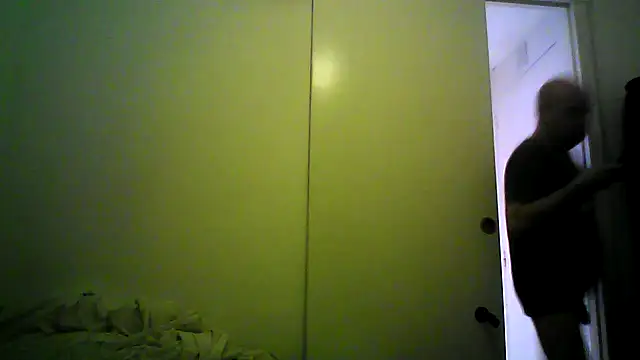 tuplaceroll online show from October 17, 2025, 12:14 am