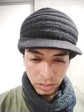 ThiagoFernandezChancay25 online show from September 18, 2025, 2:58 am