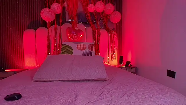 abbyrouss  online show from February 16, 2026, 3:16 am