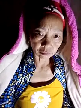 Snapshot of -Xuka-200 chatting on November 29, 2025, 12:11 am -Xuka-200 online show from November 29, 2025, 12:11 am