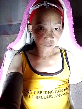 Snapshot of -Xuka-200 chatting on November 24, 2025, 10:32 pm -Xuka-200 online show from November 24, 2025, 10:32 pm