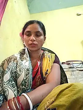 Snapshot of Notyriya7 chatting on January 18, 2026, 5:33 am Notyriya7 online show from January 18, 2026, 5:33 am