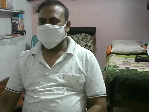 Famit025 online show from February 14, 2026, 5:35 pm