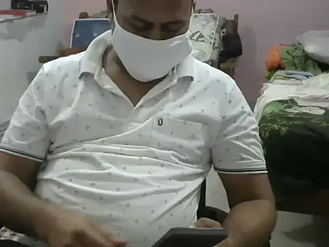 Famit025 online show from February 9, 2026, 5:55 pm