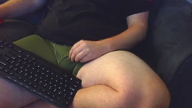 thighguy30 online show from September 12, 2025, 3:06 am